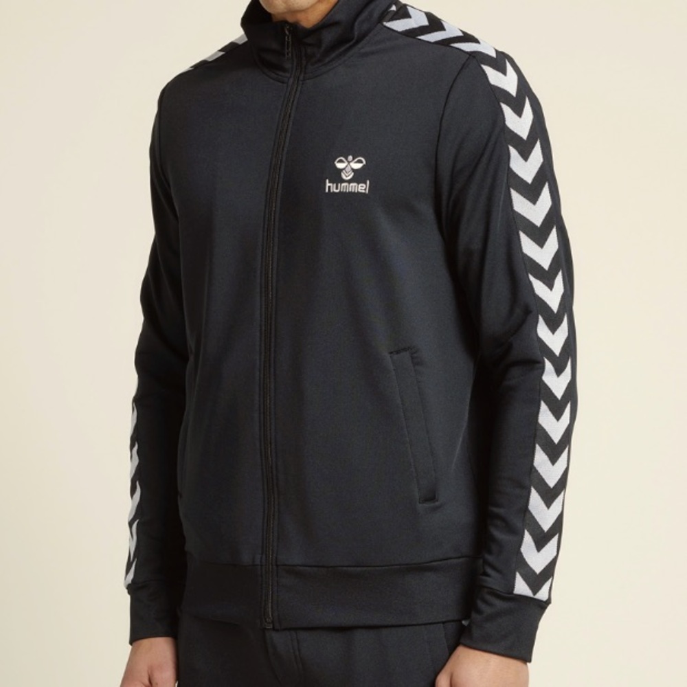 🐝 HUMMEL 🐝 • 🏃 Track Jacket 🏃• 🐝 Large🐝